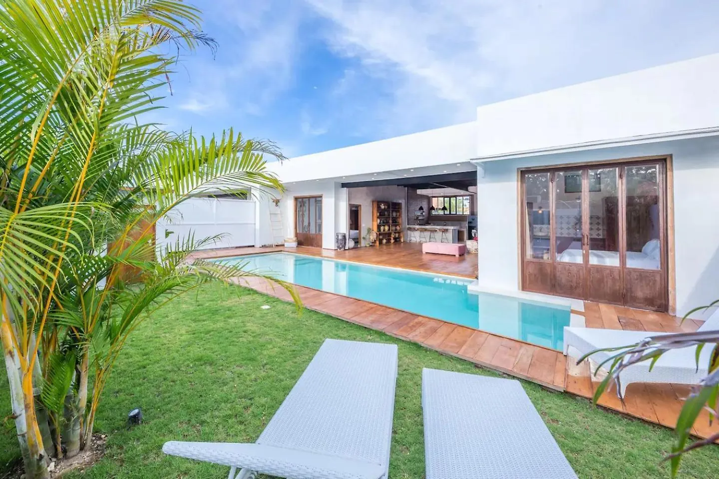 Villa Anzo By Dreamawaybali Seminyak