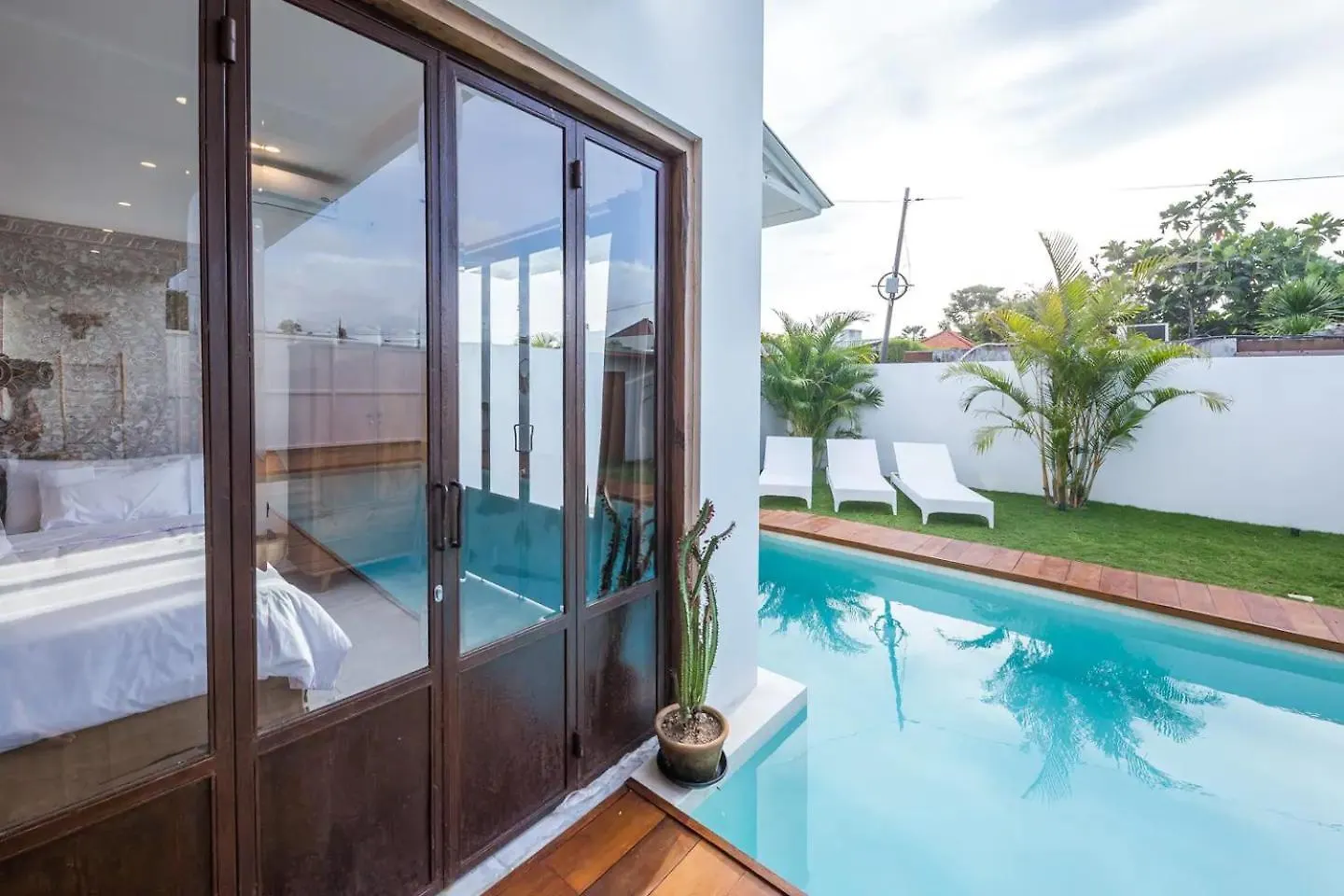 Villa Anzo By Dreamawaybali Seminyak