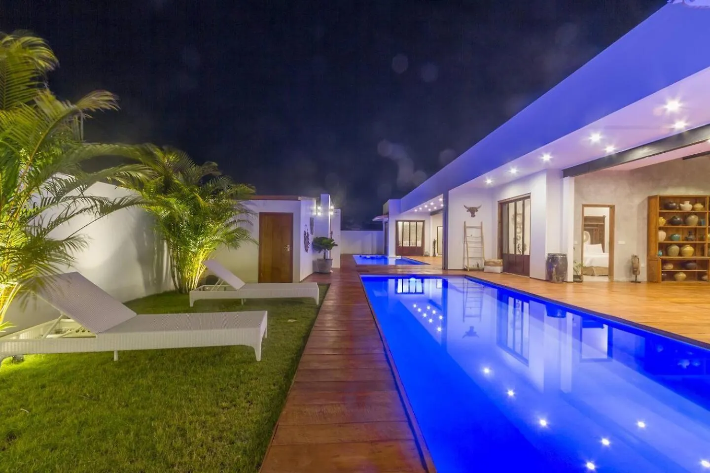 Villa Anzo By Dreamawaybali Seminyak  0*, Seminyak (Bali)