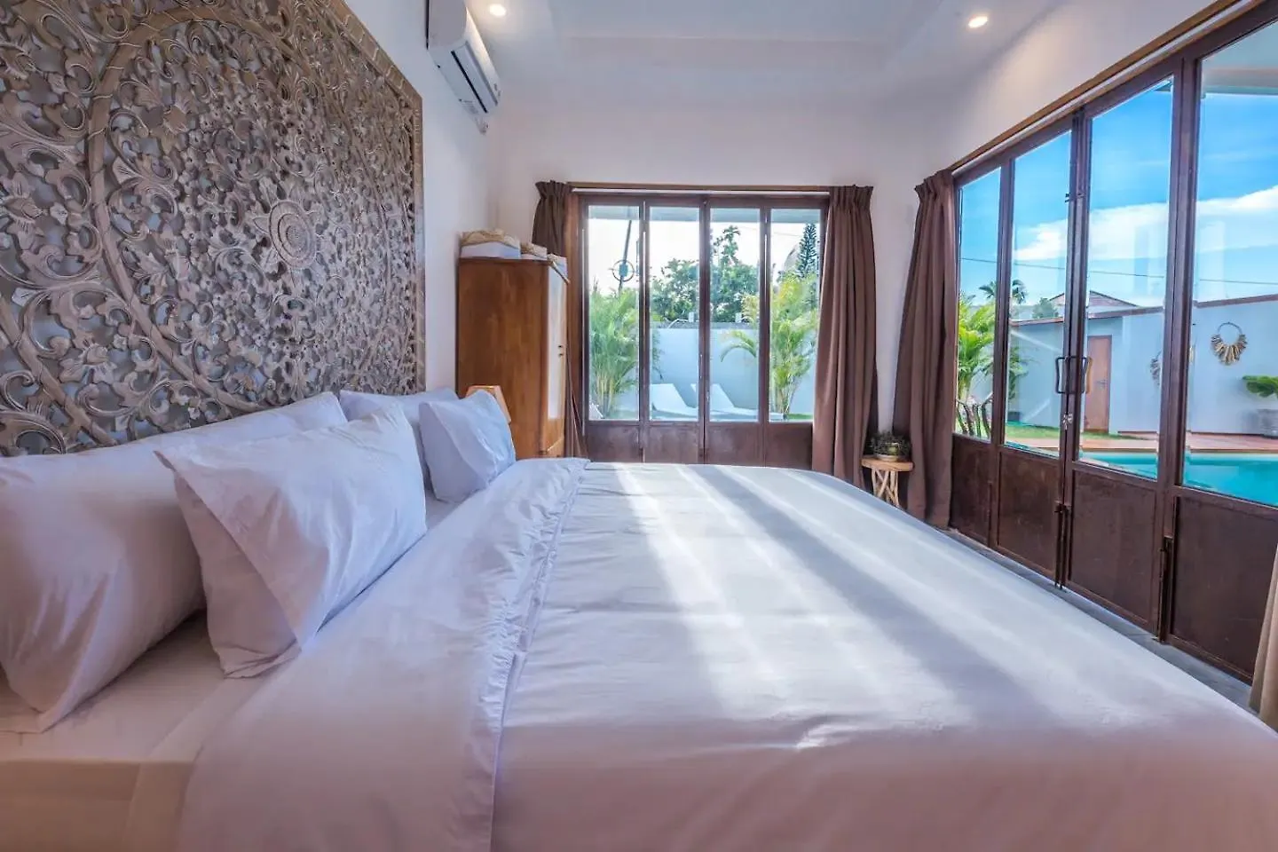 Villa Anzo By Dreamawaybali Seminyak  Indonesia