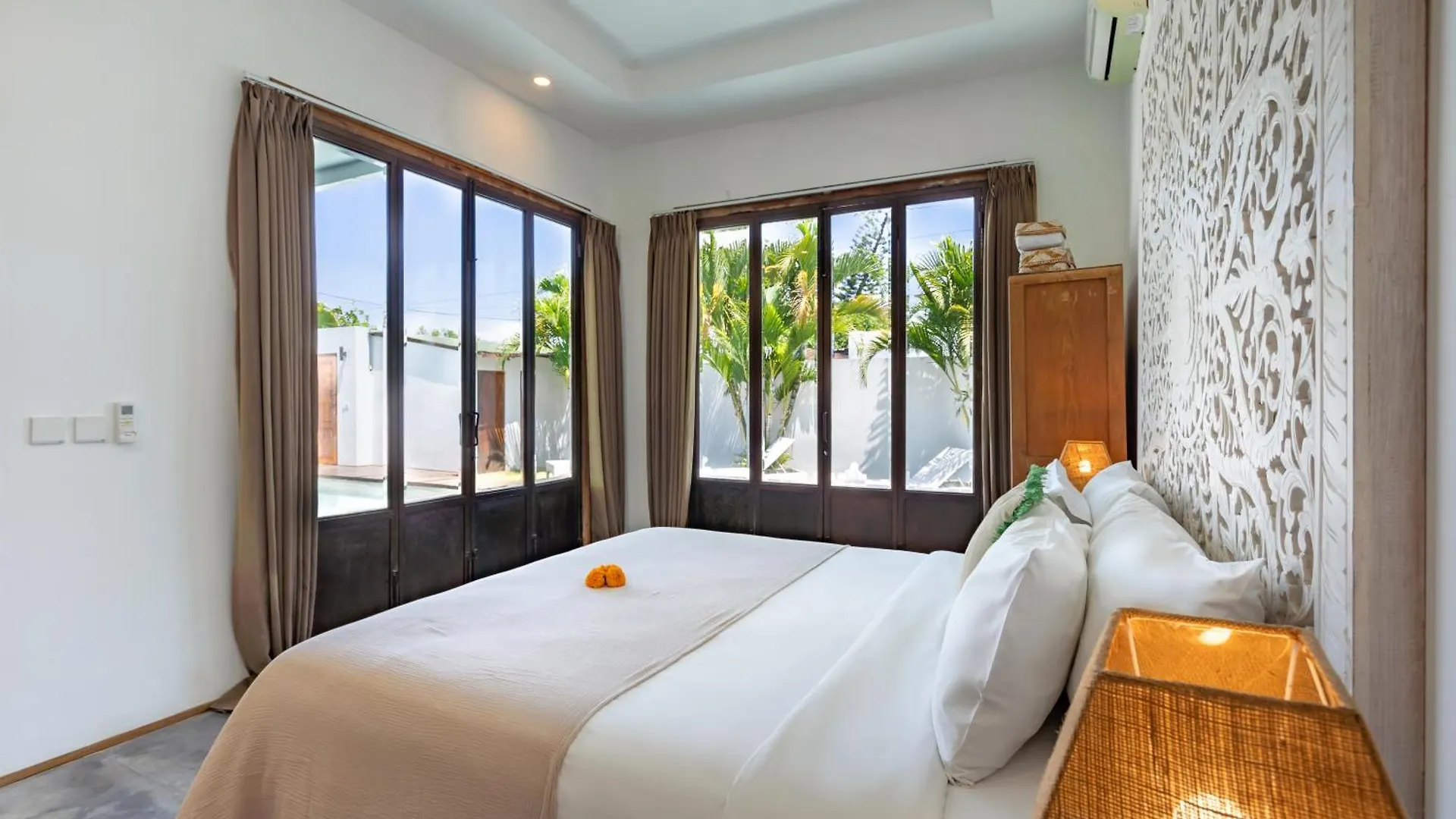 Villa Anzo By Dreamawaybali Seminyak  Indonesia