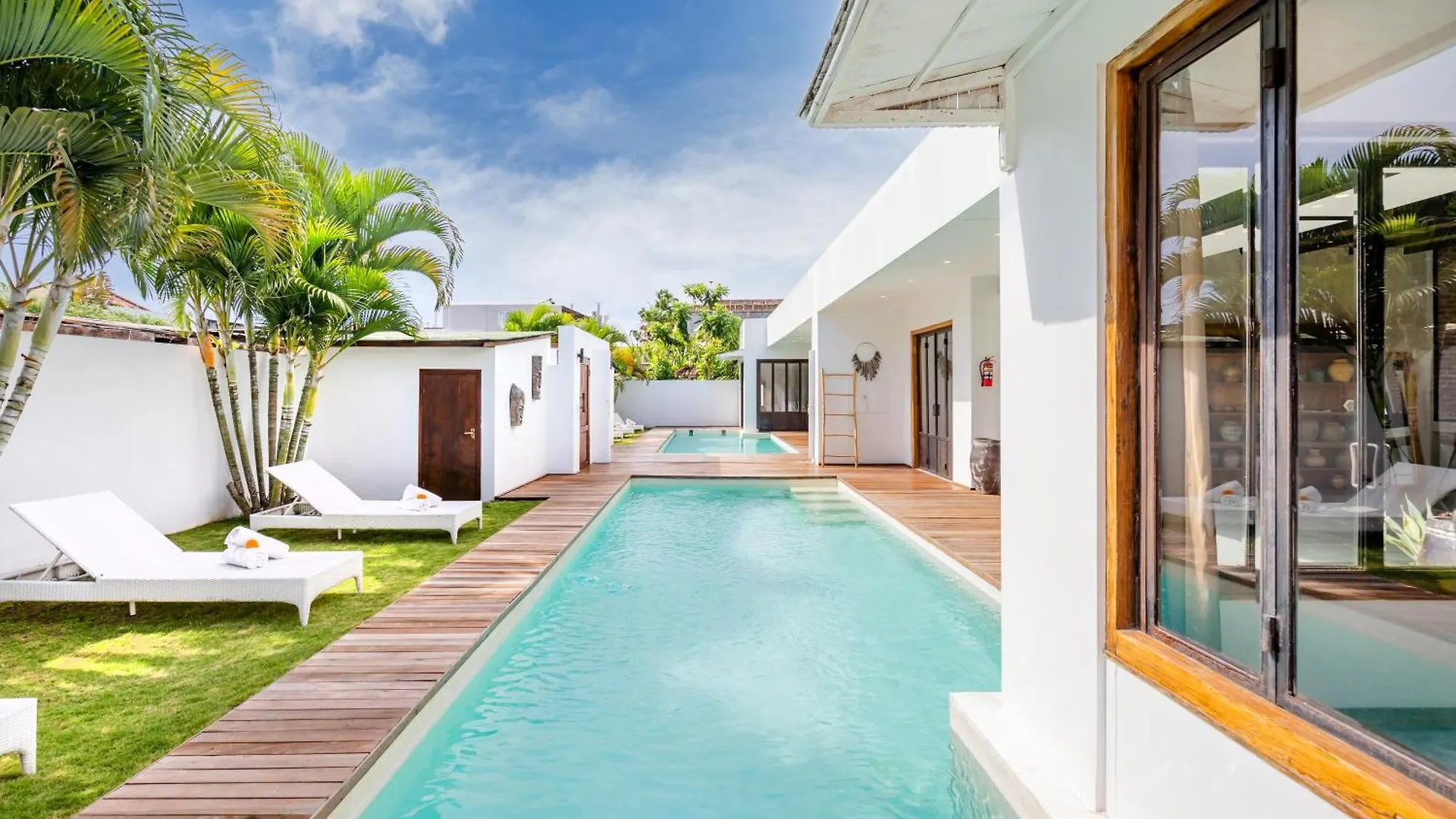 Villa Anzo By Dreamawaybali Seminyak  Indonesia